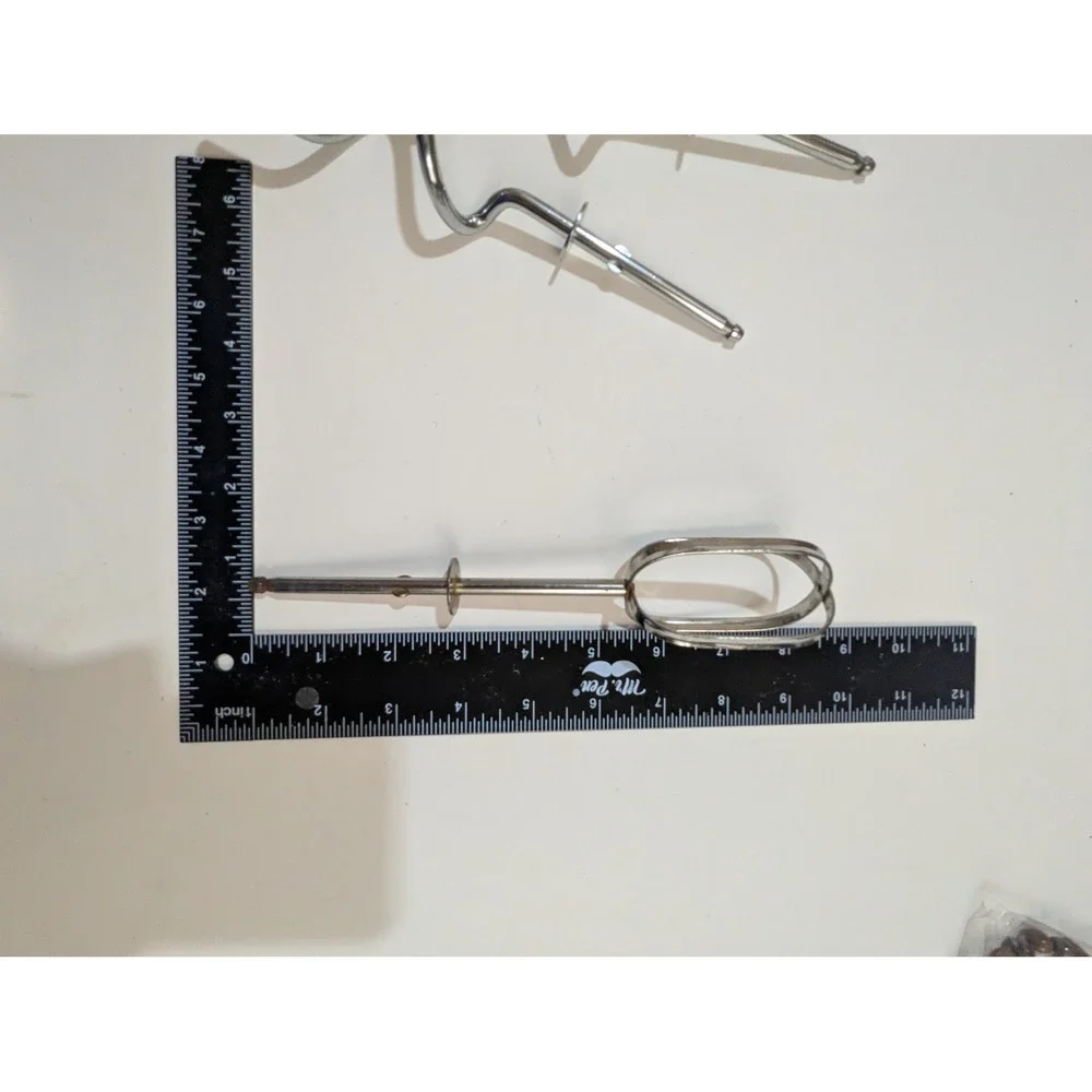 Sunbeam‎ Oster Hand Mixer Beaters and Dough Hooks Model 2372 Replacement Parts